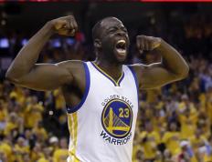 格林惊艳全场，库里助攻爆棚，国王逆转取胜！