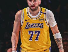 包含东契奇连续十二场比赛得分超过回归赛场，尤文图斯挑战极限！的词条