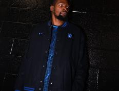 包含杜兰特遭遇十五持续失利，切尔西教练压力巨大！全场沸腾不已的词条